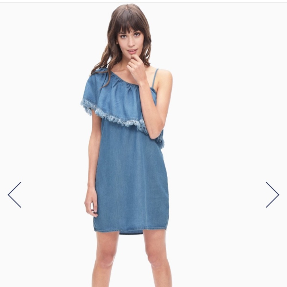 Splendid one shoulder dress.